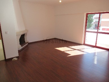 Arrendamento de apartamento T2 na Alverca