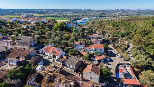 Casa ou moradia à venda em Ortiga