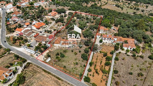 Moradia independente à venda em Nossa Senhora Misericórdias