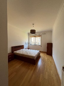 Apartamento T3 à venda na Rua dos Jesuítas, 5