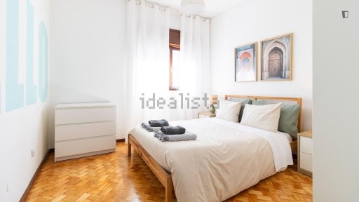 Arrendamento de apartamento T4 na Rua dos Abraços