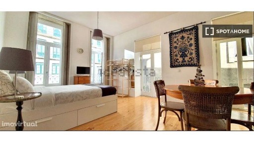 Arrendamento de apartamento T0 na Rua de Saraiva de Carvalho