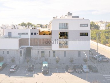 Apartamento T3 à venda na Travessa João Villaret