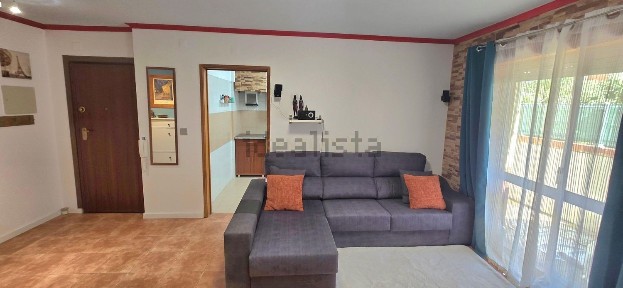 Apartamento T1 à venda na Rua dos Três Vales, 75