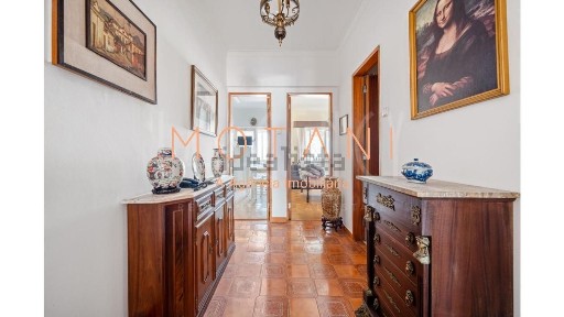 Apartamento T1 à venda na Rua da Liberdade s/n