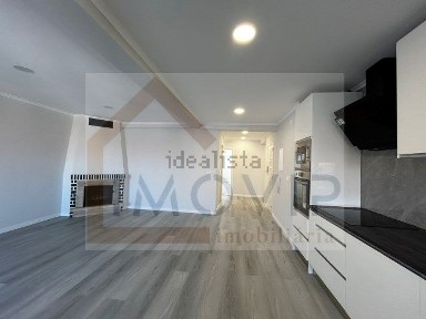Apartamento T4 à venda na Cruz de Pau