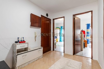 Apartamento T2 à venda na Estrada da Bela Vista, 64