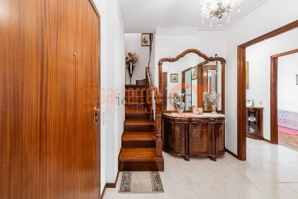 Apartamento T3 à venda na Rua das Escolas s/n
