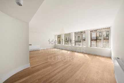 Apartamento T3 à venda na Batalha - Guindais