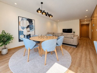 Apartamento T2 à venda na Caxinas