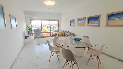 Arrendamento de duplex na Avenida Central