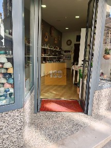 Loja para trespasse em Rua das Flores - Mouzinho