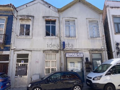 Moradia geminada à venda na Rua Sul