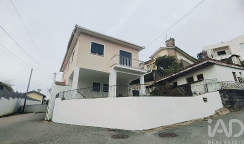 Moradia independente à venda em Vila Nova de Cerveira