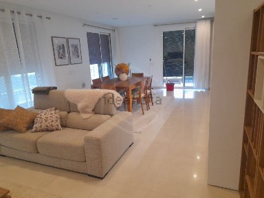 Arrendamento de apartamento T2 no Centro
