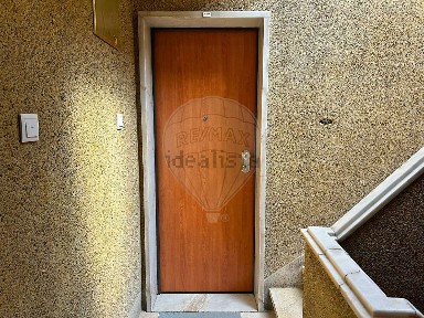 Arrendamento de apartamento T2 na Rua Elias Garcia