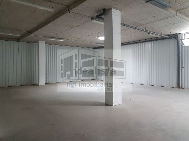 Arrendamento de armazém em Póvoa de Santa Iria e Forte da Casa