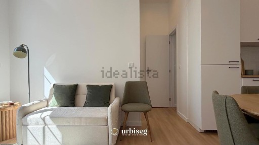 Apartamento T2 à venda na Rua Doutor Calado, 48