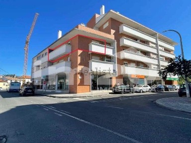 Apartamento T1 à venda na Rua de Caldas da Raínha