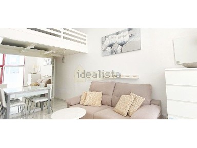 Apartamento T1 à venda na Rua do Leste, 9