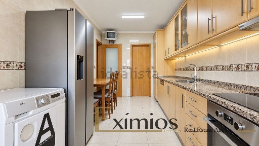 Apartamento T3 à venda em Tougues