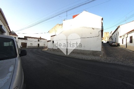 Moradia geminada à venda na Rua da Estalagem, 12