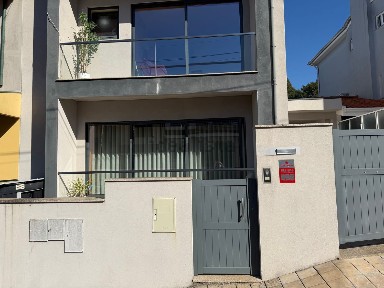 Moradia geminada à venda na Carvalha - Portelinha