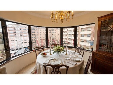 Arrendamento de apartamento T4 na Rua Manuel da Silva Leal