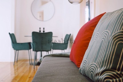 Arrendamento de apartamento T1 na Rua dos Lagares, 25