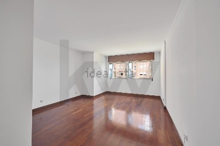Arrendamento de apartamento T0 na Rua da Bela Vista à Graça s/n