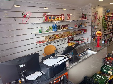 Mercearia para trespasse na Rua Bento de Jesus Caraça