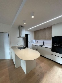 Apartamento T2 à venda na Rua da Olaria