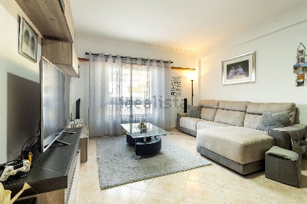 Apartamento T2 à venda em Casal de Cambra