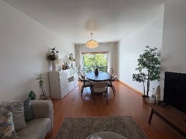 Apartamento T3 à venda na Praceta do Chafariz s/n