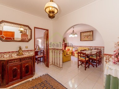 Apartamento T3 à venda na Santa Cruz