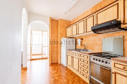 Apartamento T2 à venda na Rua Fernão Mendes Pinto, 4