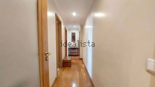 Arrendamento de apartamento T2 na Avenida dos Descobrimentos, 371