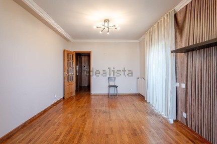 Apartamento T2 à venda na Rua Emissor, 144