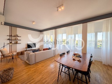 Arrendamento de apartamento T2 na Rua Joaquim António de Aguiar