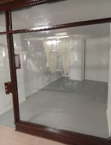 Arrendamento de espaço comercial no Largo do Leão, 12