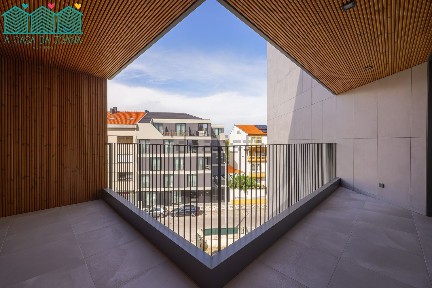 Arrendamento de apartamento T3 na Avenida Doutor Lourenço Peixinho s/n