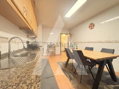 Arrendamento de apartamento T2 na Rua do Cubo