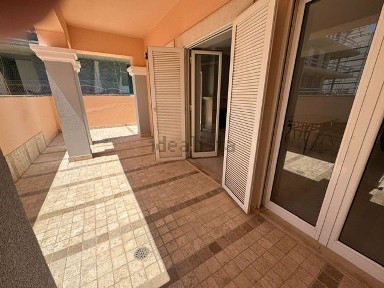 Apartamento T3 à venda na Avenida Engenheiro António de Azevedo Coutinho, 205