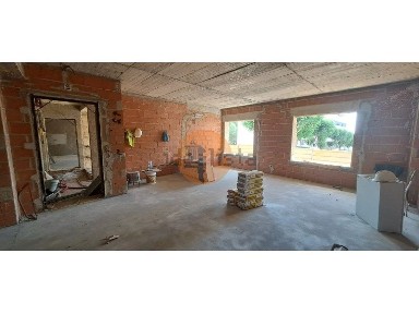 Apartamento T2 à venda na Rua Timor Lorosae