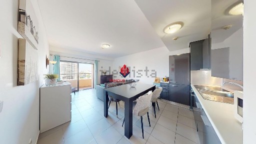 Apartamento T1 à venda na Três Castelos