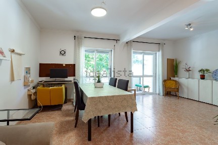 Apartamento T3 à venda na Rua Alexandre Herculano, 15