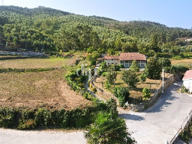 Quinta à venda em Sande Vila Nova