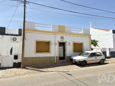 Moradia independente à venda na Estação de Silves - Cerro de São Miguel