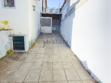 Duplex à venda na Travessa da Calçada do Pico
