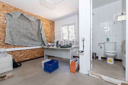 Armazém à venda no Beco do Sino Grande